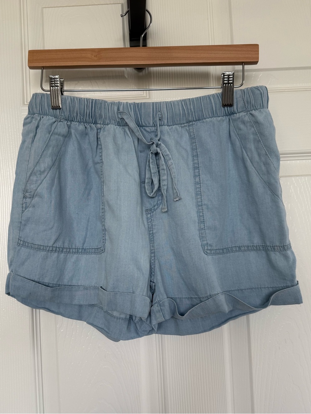Blue Chambray Tencel Shorts Elastic Waist Size Large Pockets